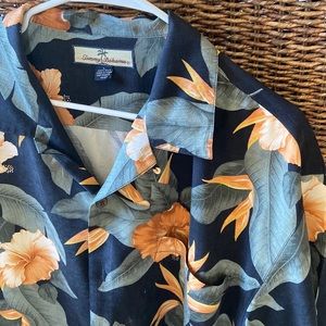 Tommy Bahama 100% silk button shirt
